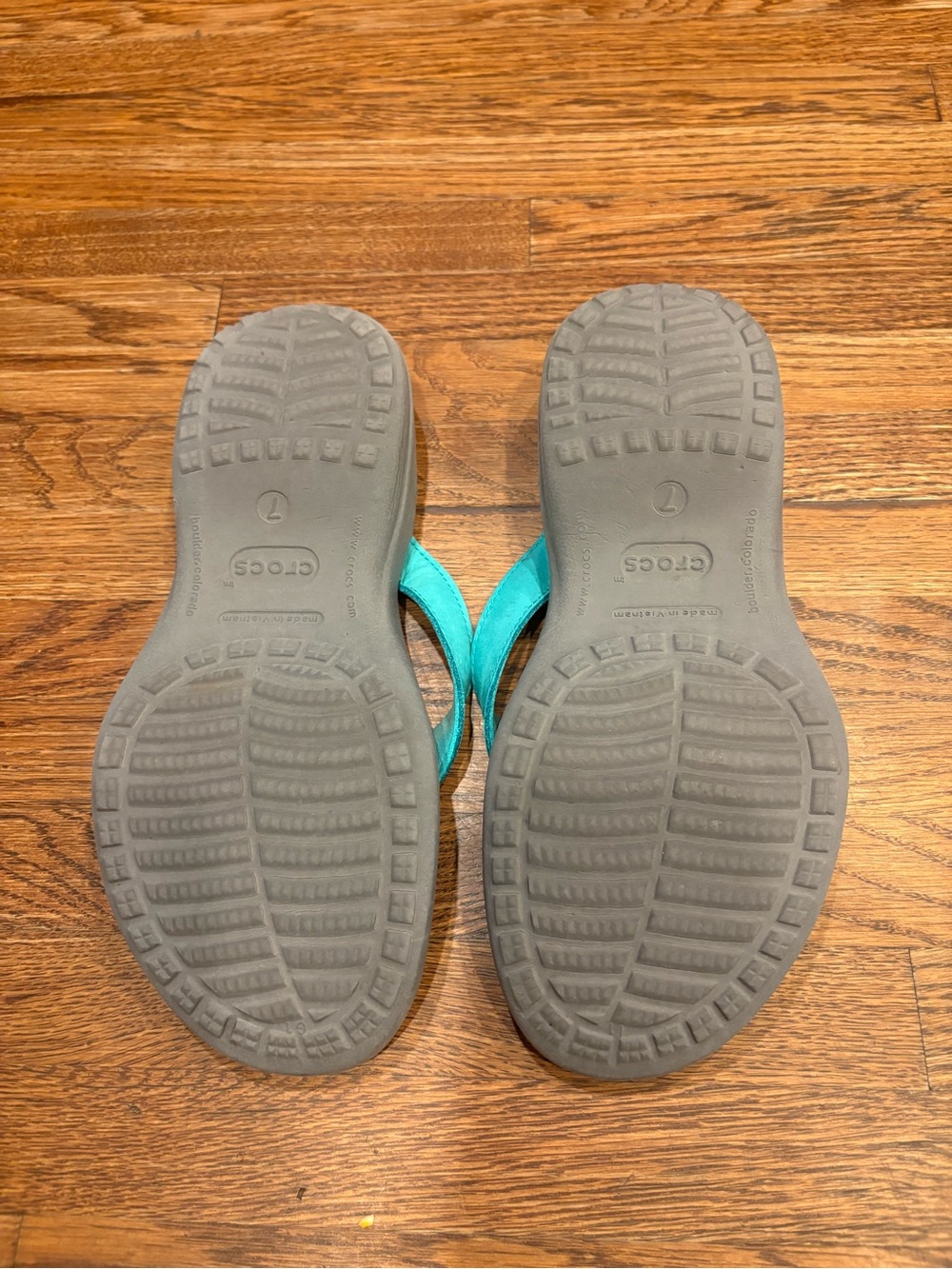 Crocs Swiftwater Tropical Teal Flip-Flops Sandals Women’s 7 - Picture 5 of 5